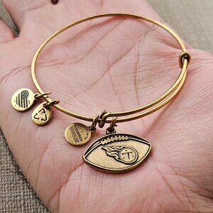 NFL Tennessee TITAN Alex And Ani Bracelet Women Gold Tone Wrist Band Jewelry New